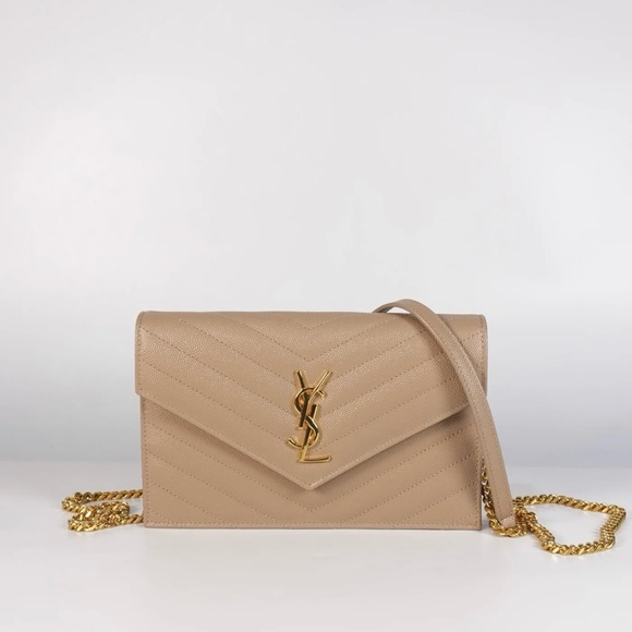 Yves Saint Laurent Monogram small wallet on chain-Grained Leather - Picture 3 of 8